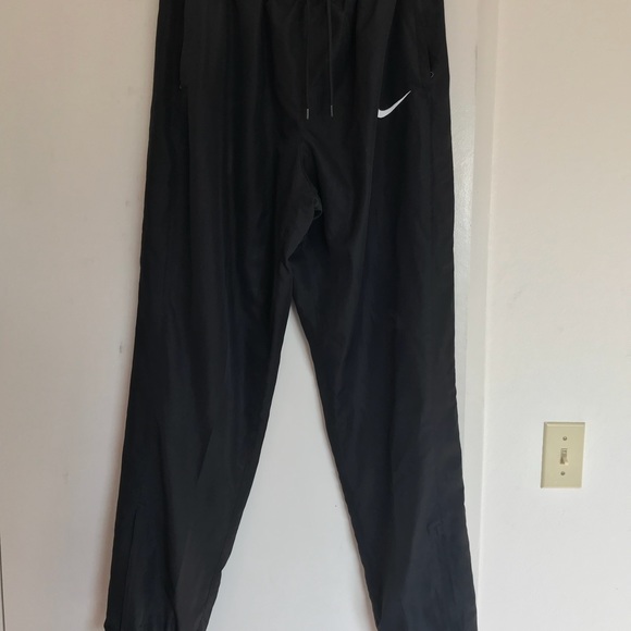 SOLDMen’s black Sweatpants Size XL by Nike - Picture 7 of 7